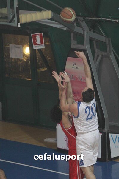 120129 Aquila 072_tn.jpg